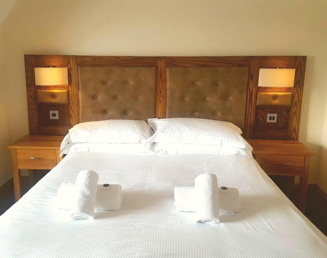 The Dolphin Hotel Whitby Esterno foto