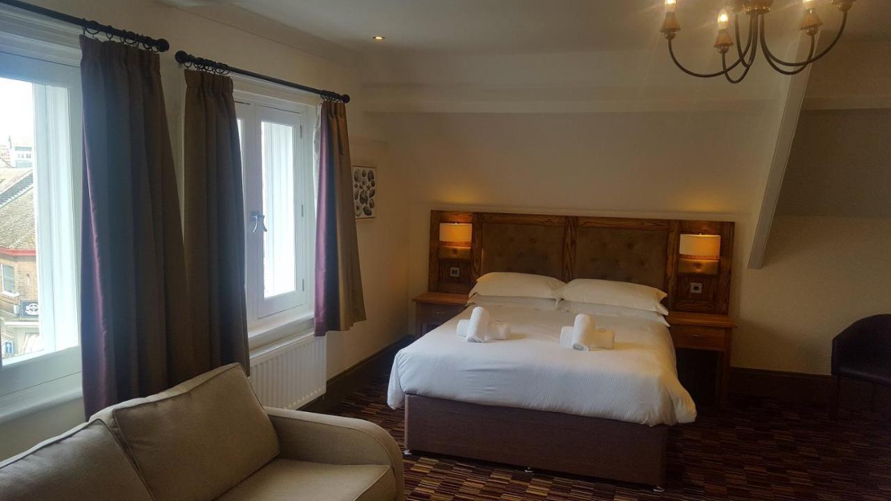 The Dolphin Hotel Whitby Esterno foto